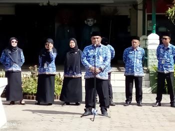 Upacara Hari Pahlawan Warnai Pergantian Pejabat Pasar Minggu